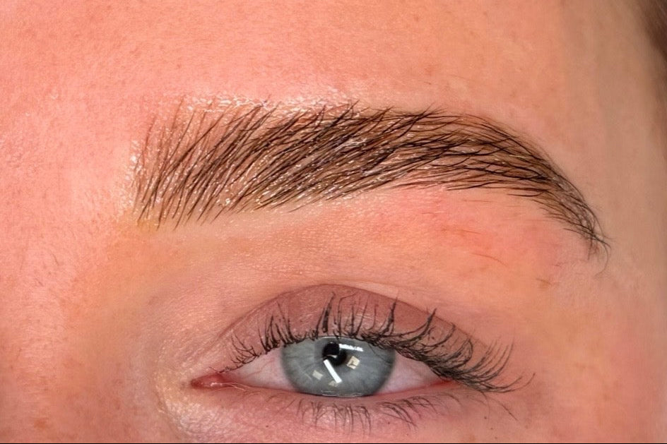 Micro-pigmentation - eyebrows
